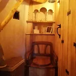 De Hobbit Insolite Proche Futuroscope - Le Coteau Des Fadets *