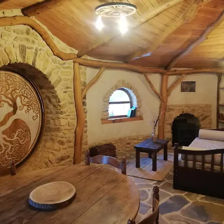 De Hobbit Insolite Proche Futuroscope - Nature & Calme Magne (Vienne)