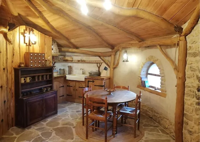 De Hobbit Insolite Proche Futuroscope - Nature & Calme * Magne (Vienne)